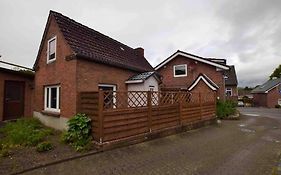 Süßes Apartmenthäuschen in Burg